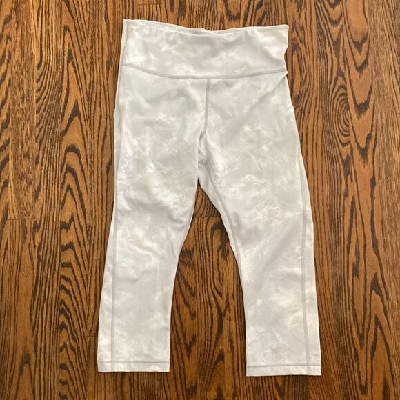 Athleta Large Ultimate Stash Pocket Printed Capri Cropped Leg Workout Tights - Picture 3 of 10